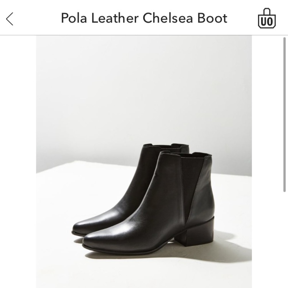 Urban Outfitters Pola Pointed-Toe Chelsea Boot